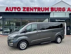 Grau Gebraucht 2019 Ford Tourneo Custom Van / Kleinbus | 29.950 €