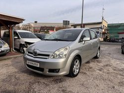 Silber Gebraucht 2005 Toyota Corolla Verso Sol Van / Kleinbus | 5.700 € (Etwas zu teuer)