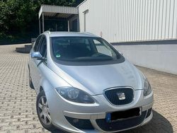 Silber Gebraucht 2007 Seat Altea XL Stylance Van / Kleinbus | 2.250 € (Etwas zu teuer)