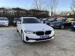 Alpinweiss iii Gebraucht 2021 BMW 520 Sport Line Kombi | 25.699 € (Guter Preis)