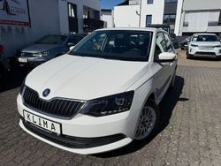 Weiß Gebraucht 2016 Skoda Fabia Kleinwagen | 6.999 € (Fairer Preis)
