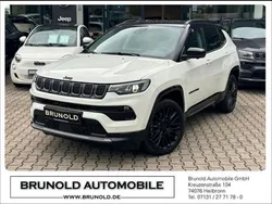 Alpine white / dach schwarz Gebraucht 2023 Jeep Compass SUV | 39.900 €