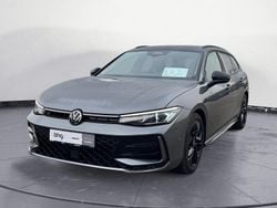 Grau Gebraucht 2025 VW Passat R-line Kombi | 40.490 € (Guter Preis)