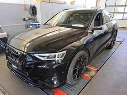 Schwarz Gebraucht 2022 Audi e-tron Sportback Black Edition SUV | 44.950 € (Fairer Preis)