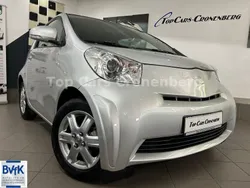 Silver metallic Gebraucht 2009 Toyota iQ Kleinwagen | 8.950 € (Fairer Preis)