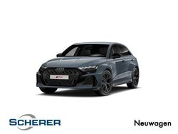 Grau Neu 2025 Audi RS3 Sportback Sport Kleinwagen | 63.180 € (Superpreis)