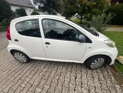 Weiß Gebraucht 2007 Peugeot 107 Filou Kleinwagen | 2.900 € (Fairer Preis)