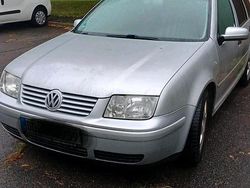 Silber Gebraucht 2001 VW Bora Limousine | 1.500 € (Fairer Preis)