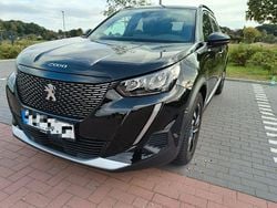 Schwarz Gebraucht 2023 Peugeot 2008 Allure SUV | 22.990 € (Guter Preis)