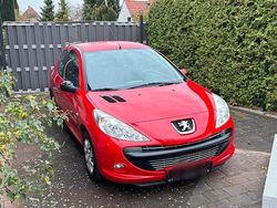 Rot Gebraucht 2012 Peugeot 206 Kleinwagen | 3.199 €