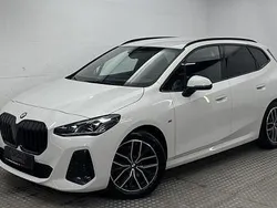 Alpinweiss iii Gebraucht 2024 BMW 218 Active Tourer M Sport Van / Kleinbus | 28.300 € (Superpreis)