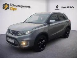 Grau Gebraucht 2016 Suzuki Vitara Comfort SUV | 14.590 € (Fairer Preis)