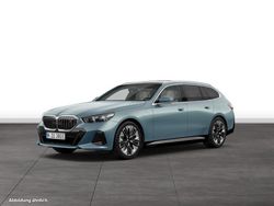 Grün Gebraucht 2025 BMW i5 Kombi | 66.320 €