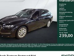 Schwarz Gebraucht 2024 Skoda Octavia Selection Kombi | 30.444 € (Fairer Preis)