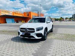 Weiß Gebraucht 2021 Mercedes GLB250 AMG line SUV | 35.900 € (Guter Preis)