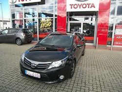 Schwarz metallic Gebraucht 2013 Toyota Avensis Edition Kombi | 22.500 €