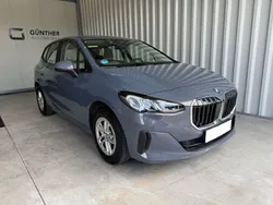 Grau Gebraucht 2023 BMW 216 Active Tourer Shadowline Van / Kleinbus | 24.990 € (Fairer Preis)