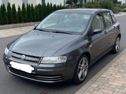 Grau Gebraucht 2006 Fiat Stilo Kleinwagen | 2.000 € (Etwas zu teuer)