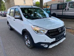 Weiß Gebraucht 2019 Dacia Lodgy Stepway Van / Kleinbus | 8.490 € (Superpreis)