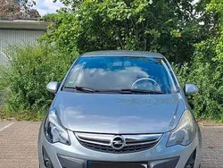 Silber Gebraucht 2011 Opel Corsa Limousine | 4.000 € (Fairer Preis)