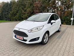 Weiß Gebraucht 2015 Ford Fiesta Titanium Kleinwagen | 5.700 € (Fairer Preis)