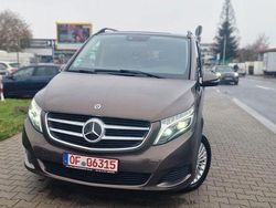 Braun Gebraucht 2018 Mercedes V220 Edition Van / Kleinbus | 32.500 € (Fairer Preis)