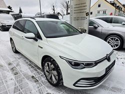 Weiß Gebraucht 2022 VW Golf VIII Style Limousine | 21.490 € (Guter Preis)