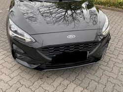 Schwarz Gebraucht 2022 Ford Focus ST-Line Kombi | 21.500 € (Fairer Preis)