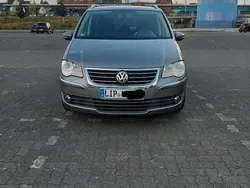Grün Gebraucht 2009 VW Touran Van / Kleinbus | 3.500 € (Fairer Preis)