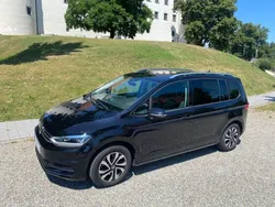 Schwarz Gebraucht 2022 VW Touran Active Van / Kleinbus | 32.000 € (Fairer Preis)