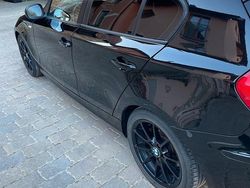 Schwarz Gebraucht 2011 BMW 116 Kleinwagen | 3.400 € (Superpreis)