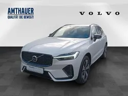 Weiß crystal white / metallic metallic Gebraucht 2022 Volvo XC60 R-Design SUV | 44.275 € (Guter Preis)
