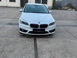Weiß Gebraucht 2016 BMW 218 Van / Kleinbus | 8.500 € (Guter Preis)