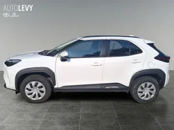 Schneeweiss Gebraucht 2024 Toyota Yaris Cross Business Edition SUV | 22.890 € (Superpreis)