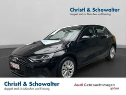 Brillantschwarz Gebraucht 2022 Audi A3 Sportback e-tron Limousine | 21.407 € (Guter Preis)