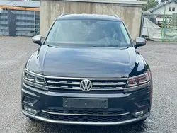Schwarz Gebraucht 2018 VW Tiguan Highline SUV | 21.999 € (Etwas zu teuer)