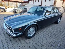 Grau Gebraucht 1990 Jaguar XJ12 Limousine | 12.900 €