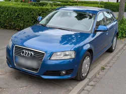 Blau Gebraucht 2010 Audi A3 Sportback Ambition Kombi | 3.800 € (Guter Preis)