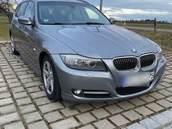 Grau Gebraucht 2011 BMW 318 Exclusive Kombi | 4.300 € (Guter Preis)