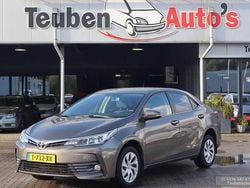 Grau Gebraucht 2017 Toyota Corolla Active Limousine | 12.985 € (Guter Preis)