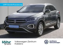 Indiumgrau metallic Gebraucht 2024 VW T-Roc Style SUV | 29.480 € (Fairer Preis)