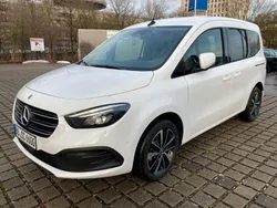 Weiß Gebraucht 2024 Mercedes 180 Limousine | 33.790 € (Teuer)