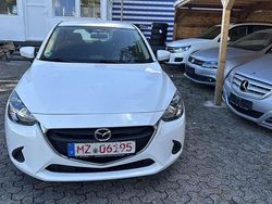 Arctic white cle Gebraucht 2017 Mazda 2 Center-Line Kleinwagen | 7.199 € (Fairer Preis)