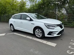 Weiß Gebraucht 2021 Renault Mégane IV Business Limousine | 8.924 € (Guter Preis)