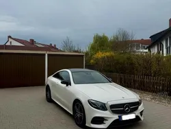 Weiß Gebraucht 2017 Mercedes E300 AMG line Coupé | 36.990 €