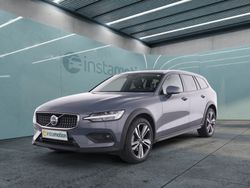 Grau Gebraucht 2023 Volvo V60 Plus Kombi | 45.590 € (Teuer)