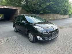 Schwarz Gebraucht 2010 Renault Scénic III Dynamique Van / Kleinbus | 2.499 € (Superpreis)