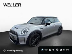 Silber Gebraucht 2024 Mini Cooper Kleinwagen | 28.790 € (Fairer Preis)