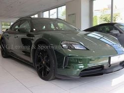 Grün Gebraucht 2024 Porsche Taycan 4S Cross Turismo Limousine | 119.800 €