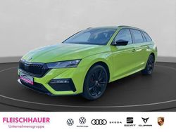 Gruen Gebraucht 2022 Skoda Octavia RS Kombi | 28.990 € (Fairer Preis)